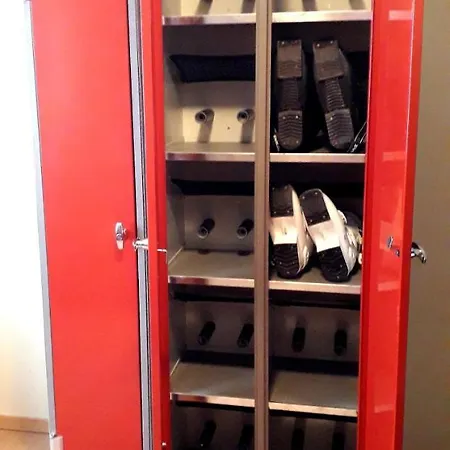 Apartament Trela 3 *